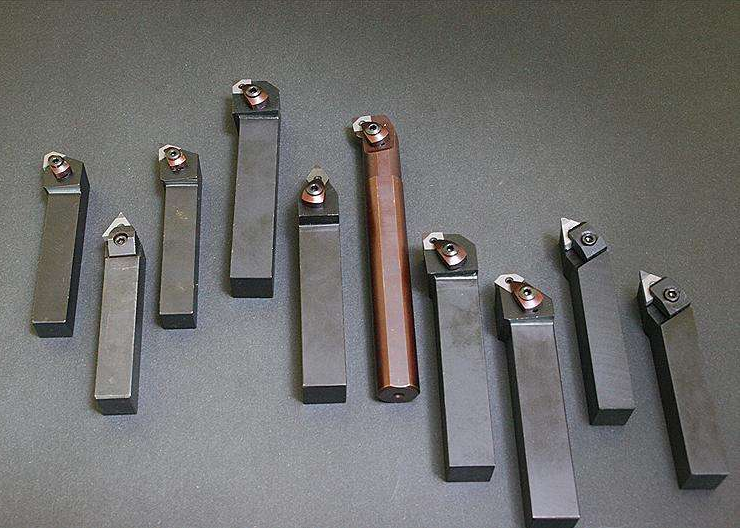 cnc turning cutting tools.png